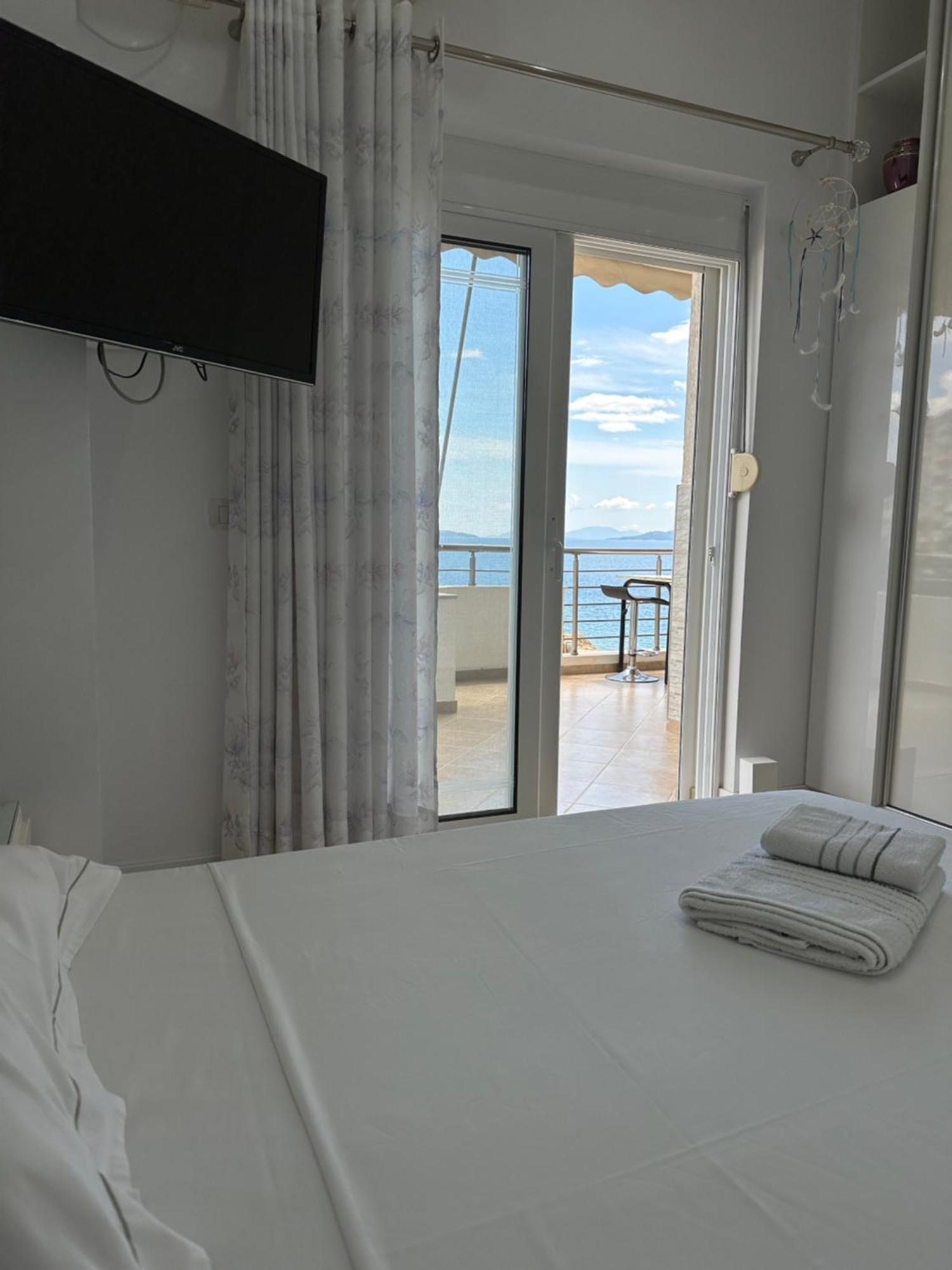 Apartament Luxy Coral Aparts Saranda Zewnętrze zdjęcie