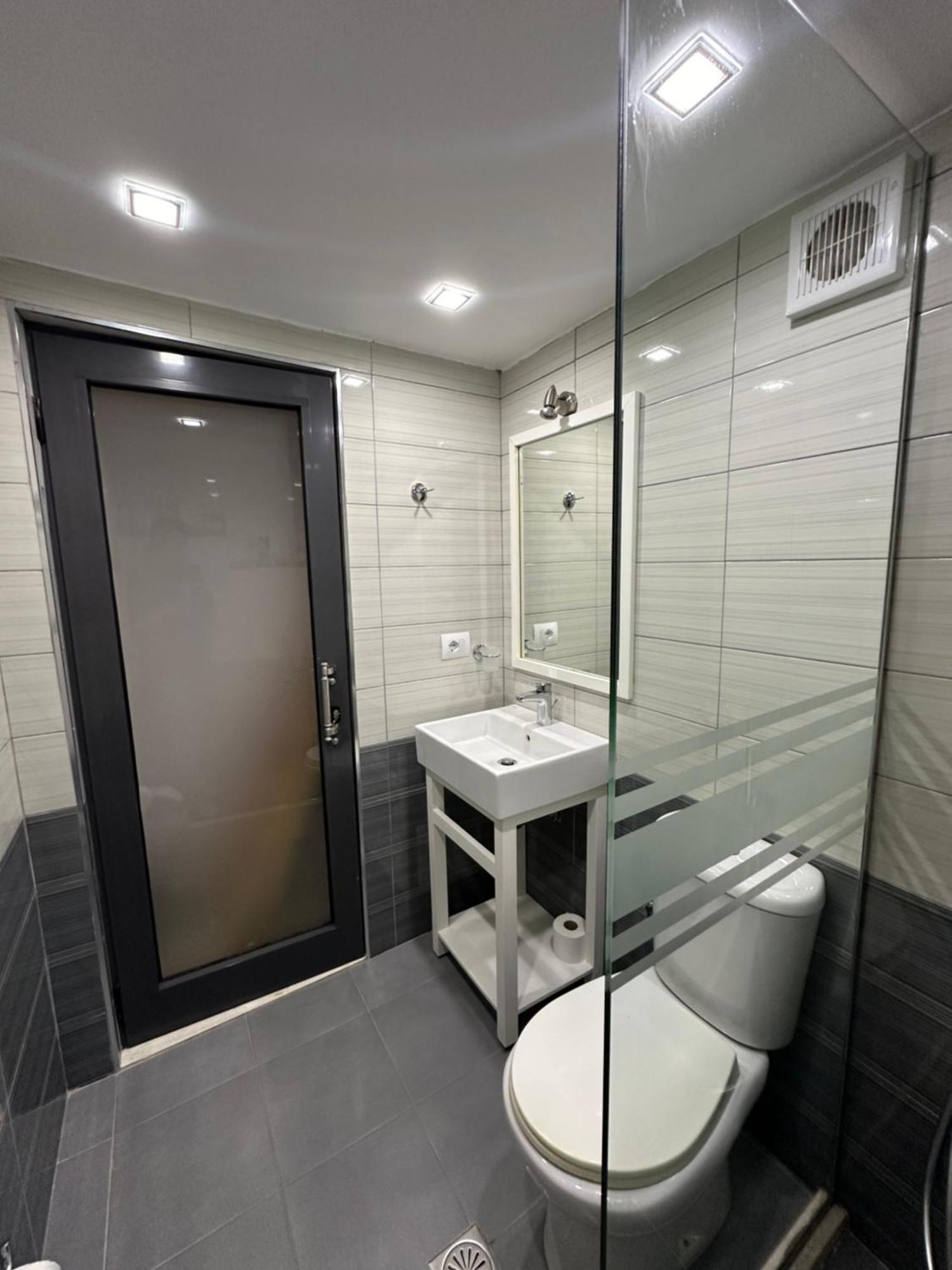 Apartament Luxy Coral Aparts Saranda Zewnętrze zdjęcie